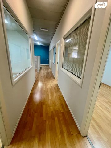 משרדים, העמל, אזור תעשייה קרית אתגרים, רעננה