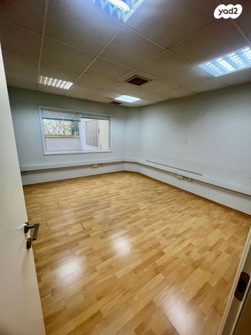 משרדים, העמל, אזור תעשייה קרית אתגרים, רעננה