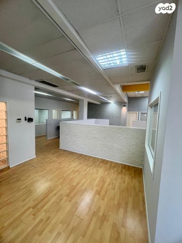 משרדים, העמל, אזור תעשייה קרית אתגרים, רעננה