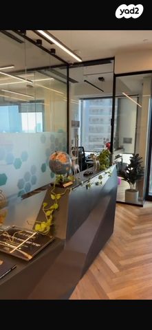 משרדים, דרך מנחם בגין, תל אביב יפו