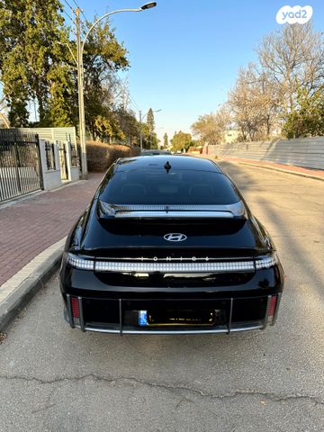 יונדאי איוניק 6