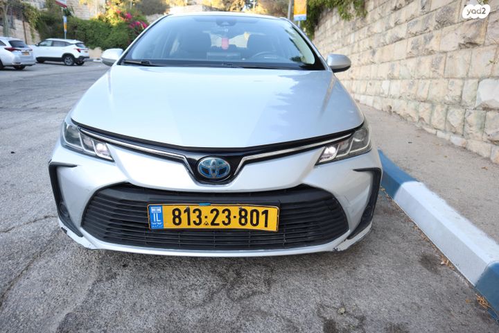 מודעת רכב טויוטה קורולה