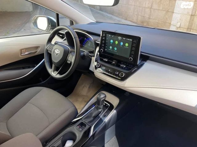 טויוטה קורולה