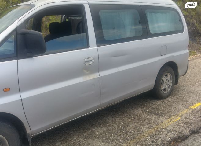 מודעת רכב יונדאי H-1 / i800