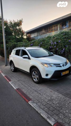 מודעת רכב טויוטה RAV4
