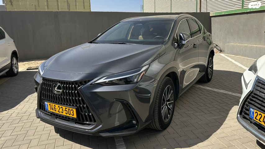 מודעת רכב לקסוס NX