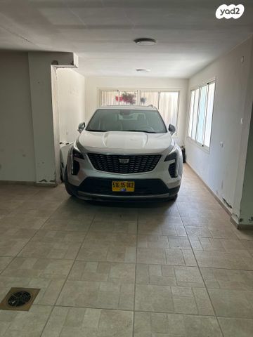 XT4 Premium אוט׳ 2.0 (237 כ״ס)