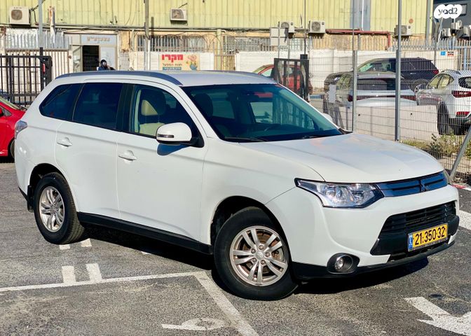 מיצובישי אאוטלנדר