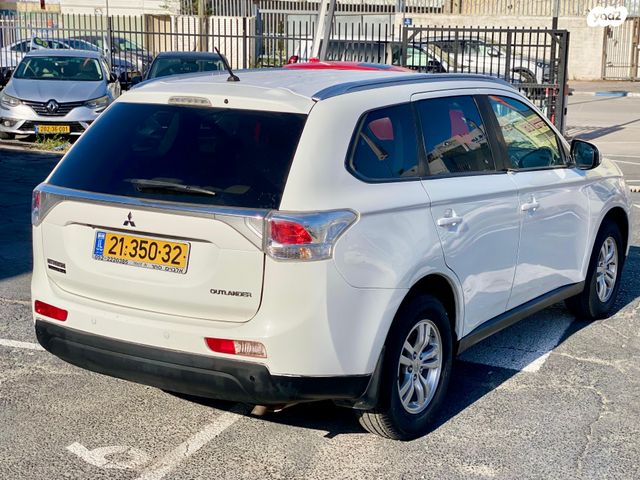 מיצובישי אאוטלנדר