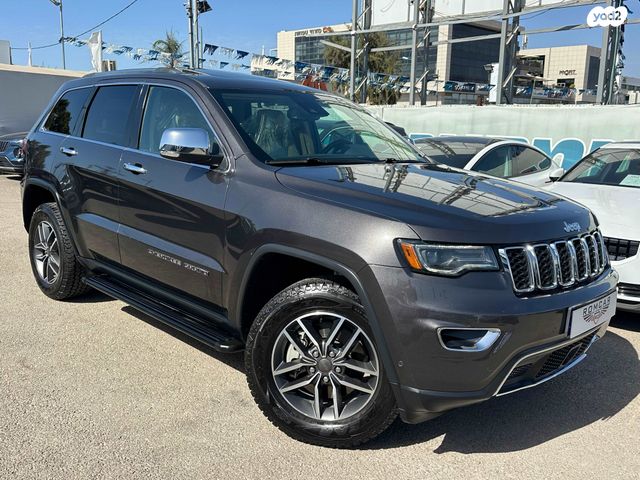 מודעת רכב ג'יפ גרנד צ'ירוקי