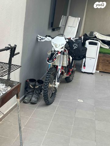 מודעת רכב בטא RR300