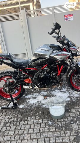 מודעת רכב קאוואסאקי Z650 abs