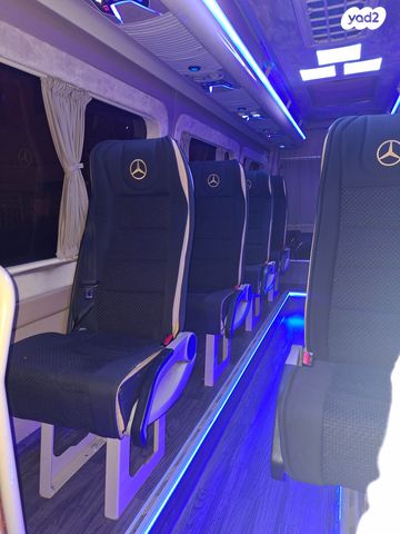 מיניבוסים ורכבי הסעות