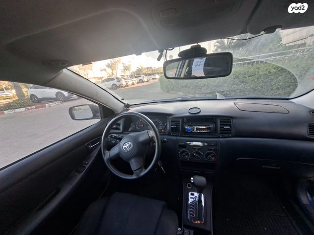 טויוטה קורולה