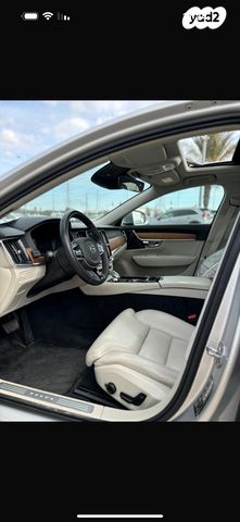 וולוו S90