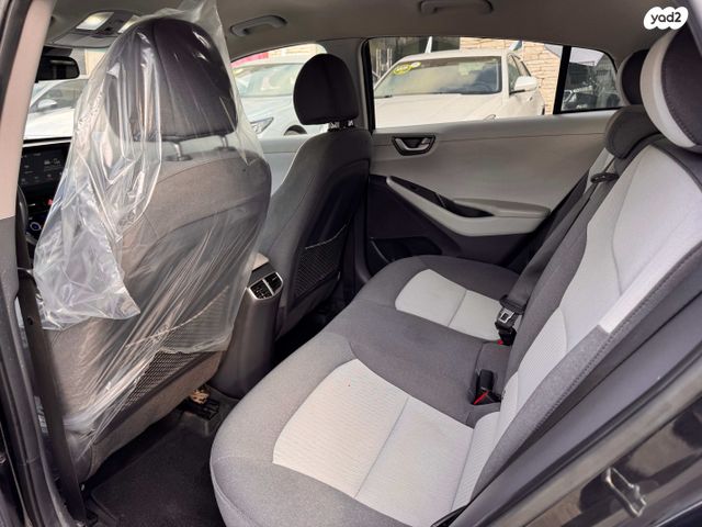 יונדאי איוניק