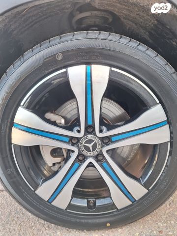 מודעת רכב מרצדס-בנץ EQA 2