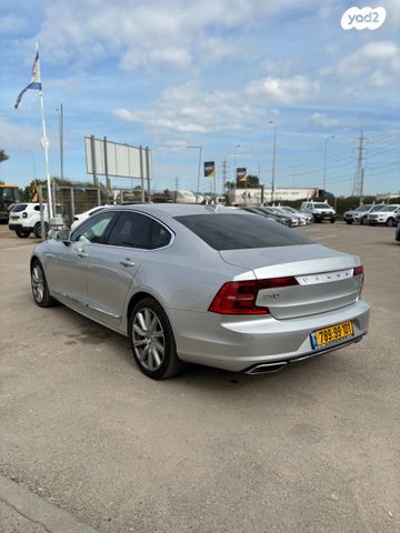 וולוו S90