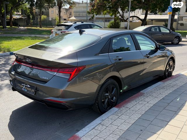 יונדאי אלנטרה