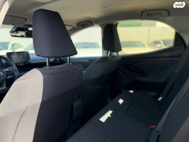 טויוטה יאריס