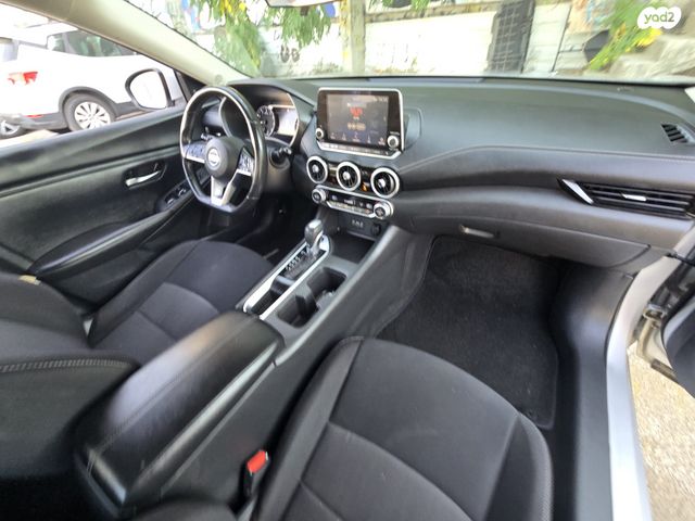 ניסאן סנטרה