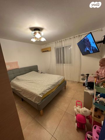 דירה, י.ל. פרץ 4, קרית ים  א', קרית ים