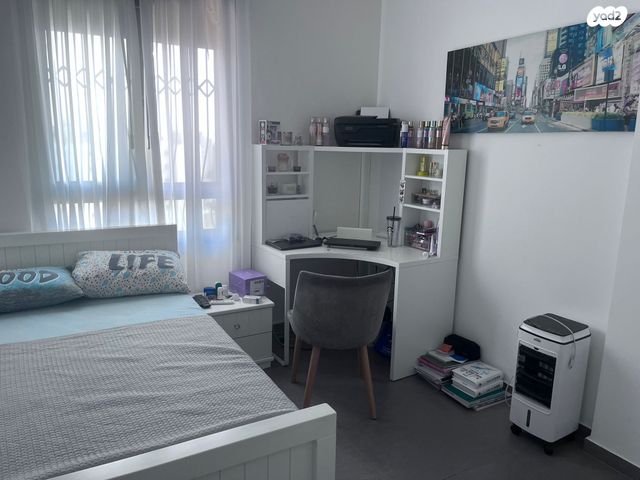 דירה, שדרות הרצל 8, נאות שמיר, יבנה