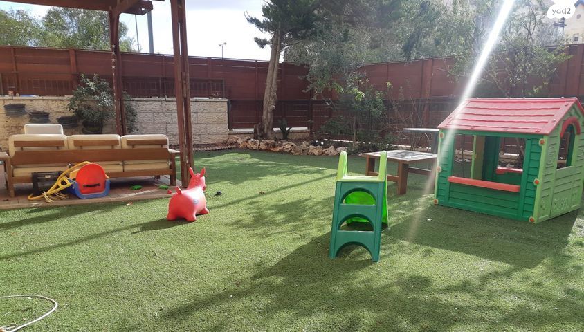 מבוא הגפן 16