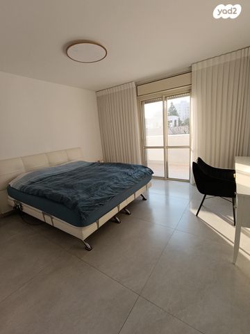 בית פרטי/ קוטג', חנוך לוין 16, קרית האמנים, מצליח, רמלה