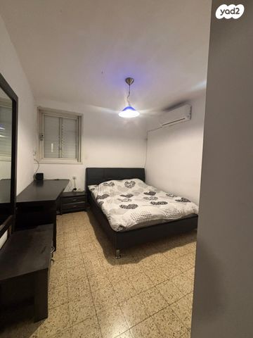 דירה, שדרות ירושלים 120, צהלון, שיכוני חסכון, תל אביב יפו