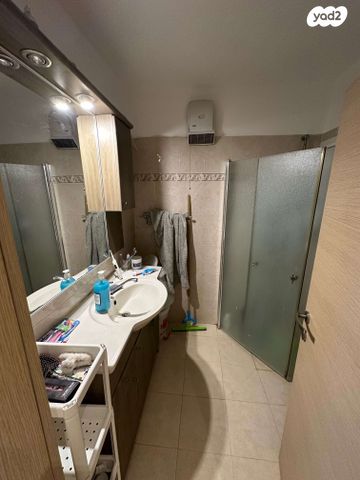 דירה, י.ל. פרץ 4, קרית ים  א', קרית ים