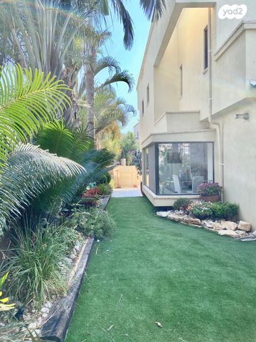 דו משפחתי, הארגמן 3, אורנית, אורנית