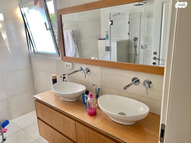 דו משפחתי, הארגמן 3, אורנית, אורנית