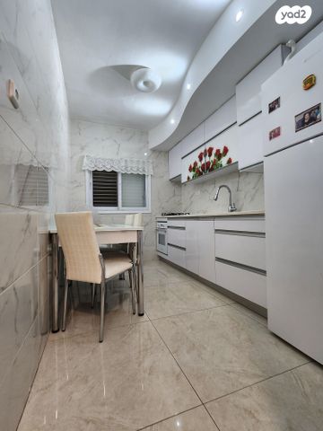 דירה, ביל"ו 23, ד' / מערב מרכז העיר, רחובות