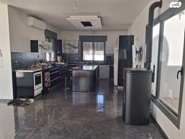 בית פרטי/ קוטג', יצחק שטייגר 26, נווה איתמר, נתניה