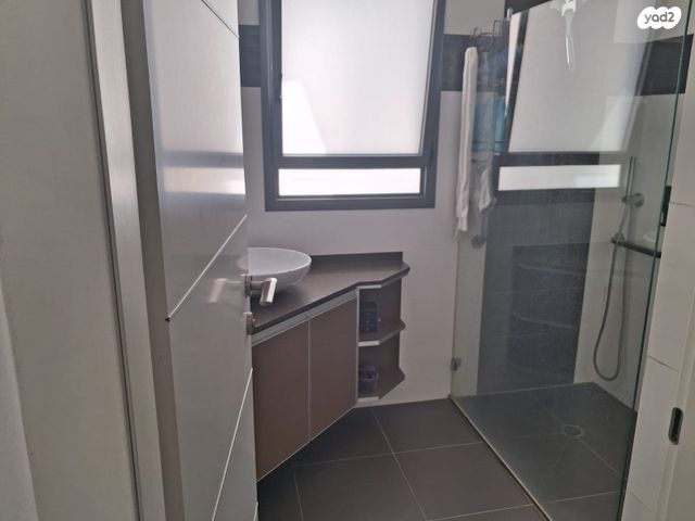 בית פרטי/ קוטג', יצחק שטייגר 26, נווה איתמר, נתניה