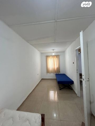 בית פרטי/ קוטג', הרב עוזיאל 41, הראשונים, שלומי