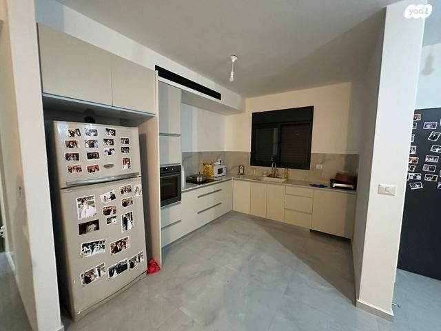 חורשת האקליפטוס 169