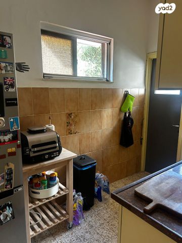 דירה, המעגל 12, שכונת חשמונאים, מרכז העיר א, רמת גן