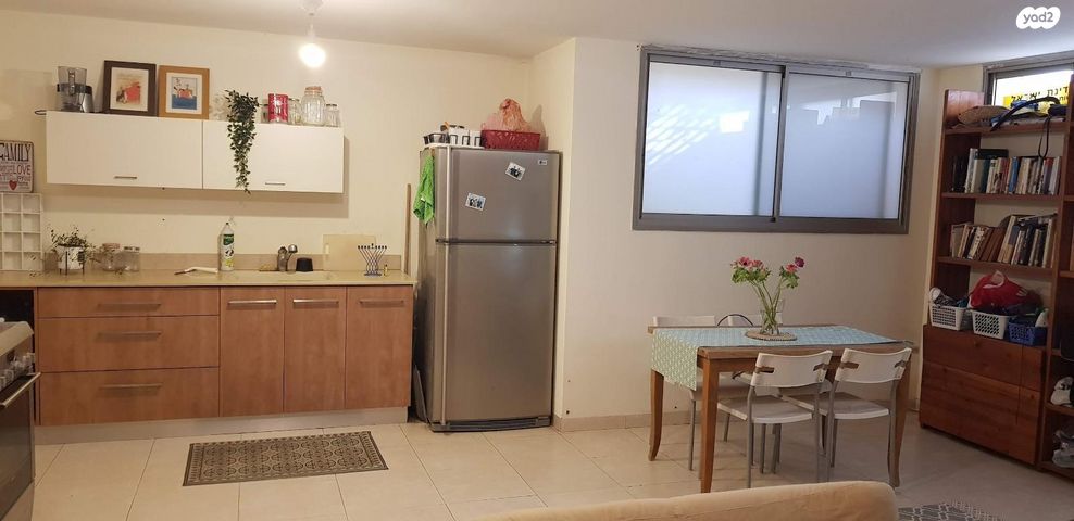 מרתף/ פרטר, הדוכיפת 78, שכונה 10, תל מונד