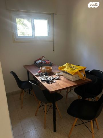 דירה, המעגל 12, שכונת חשמונאים, מרכז העיר א, רמת גן