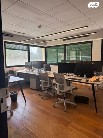 משרדים, דובנוב 10, גני שרונה, קרית הממשלה, תל אביב יפו