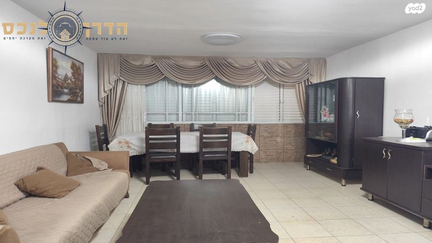 קיבוץ גלויות 