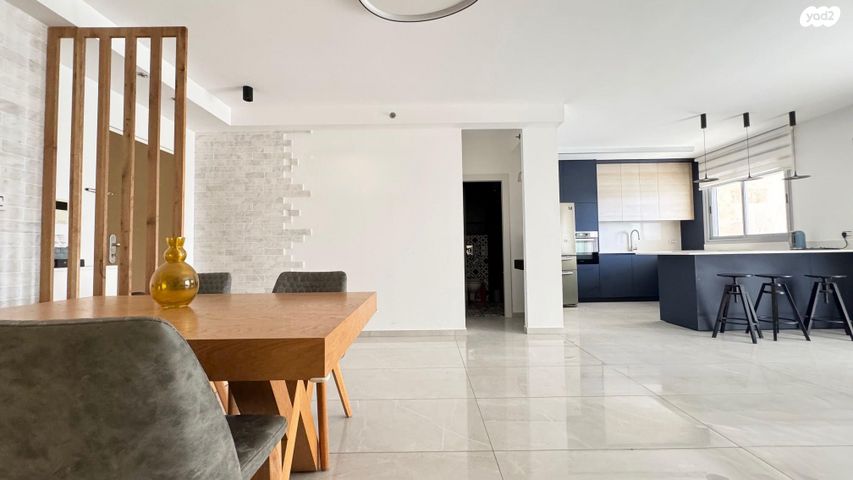 דירה, המפרש 1, נאות רבין, יבנה