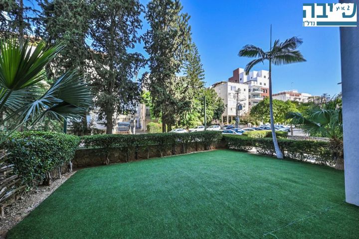 דופלקס, הנשיא הראשון, א' / צפון מזרח העיר, רחובות