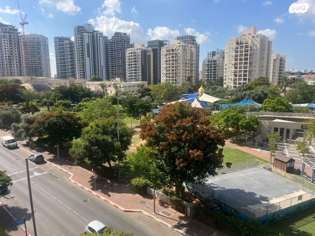 דירה, יוני נתניהו, רמת הדר, גבעת שמואל