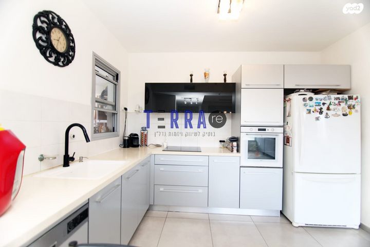 דירה, אלונים, קרית השרון, נתניה