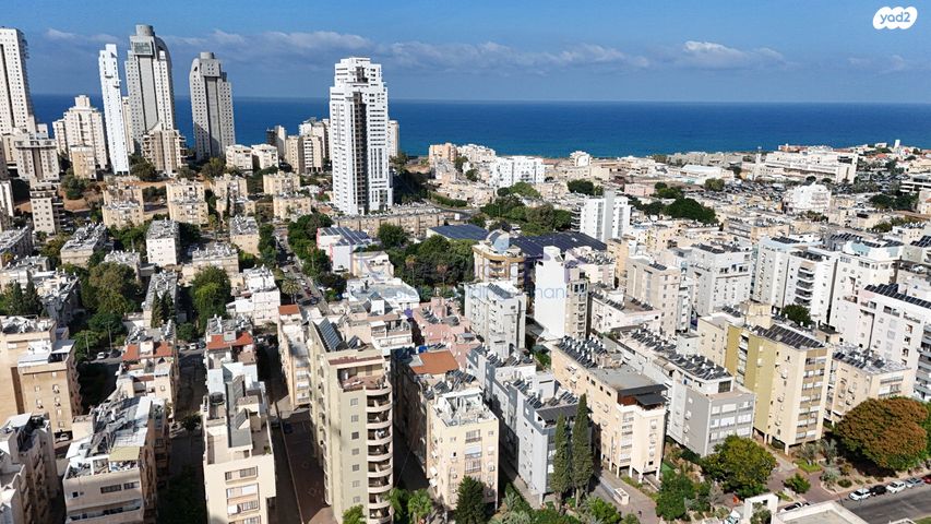 שדרות חיים וייצמן 94