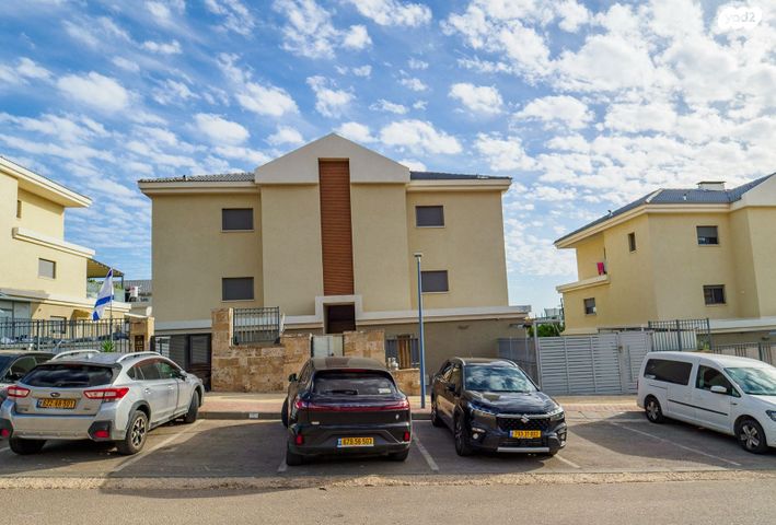 דופלקס, חורשת האקליפטוס 116, אדמית / יערית, שלומי