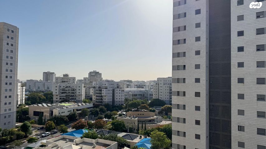 דירה, המפרש 1, נאות רבין, יבנה